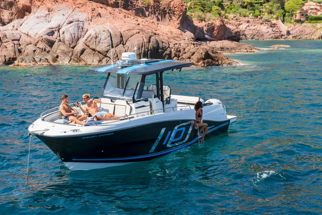 Cap Camarat 10.5 CC — Navalia Yachting