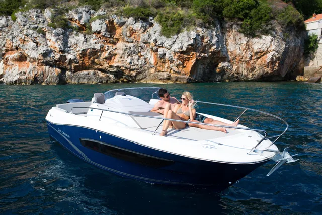 Cap Camarat 7.5 WA — Navalia Yachting