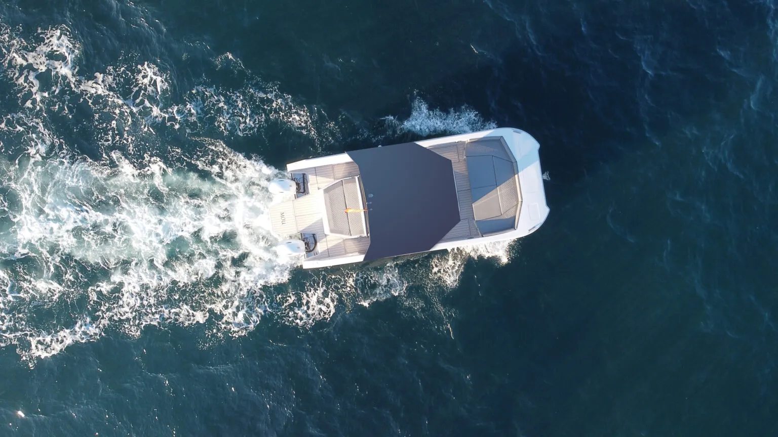 Kattum K 28 — catamarán Kattum, disponible bajo pedido en Navalia Yachting