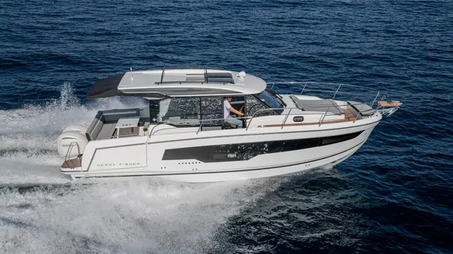 Merry Fisher 1095 Coupé — Jeanneau, disponible bajo pedido en Navalia Yachting