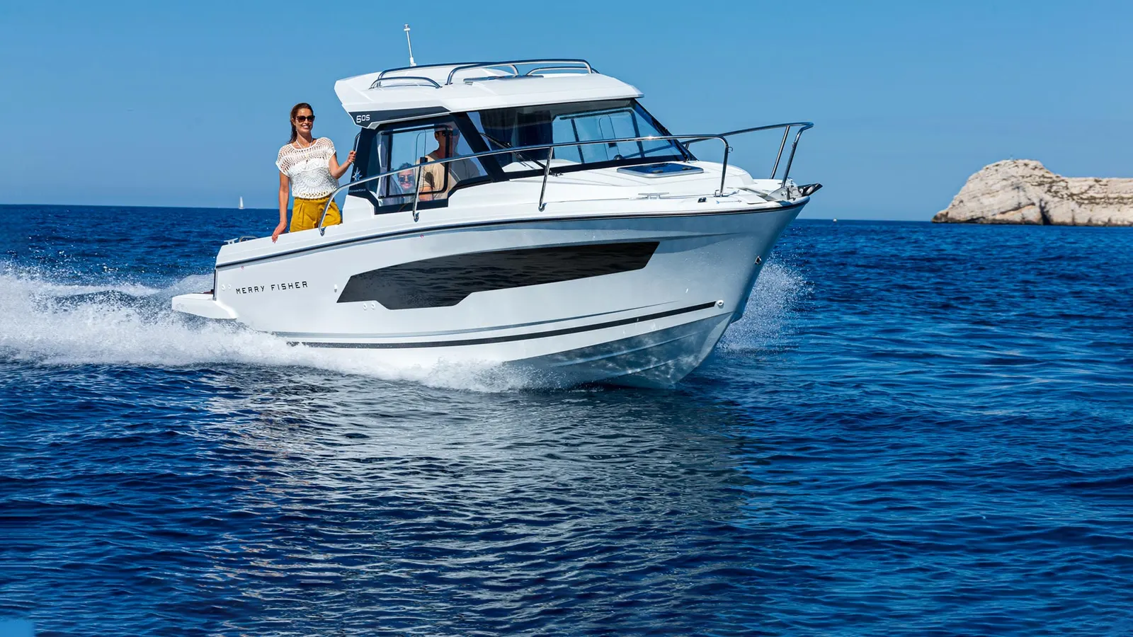 Merry Fisher 605 — Jeanneau, disponible bajo pedido en Navalia Yachting